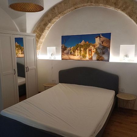 Suite Vecchia Dante Бари Экстерьер фото